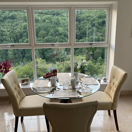 Rowan House Bed Breakfast Main House & Self Contained Self Catering Apartment Cymmer Bagian luar foto
