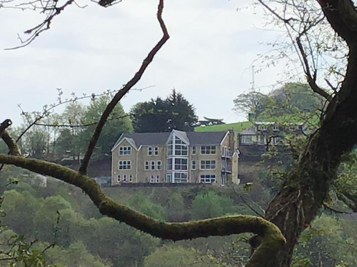 Rowan House Bed Breakfast Main House & Self Contained Self Catering Apartment Cymmer Bagian luar foto